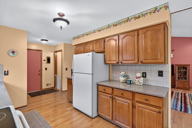 34555 Dover Avenue, Livonia City, MI 48150