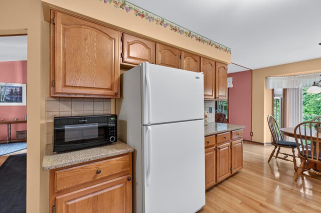 34555 Dover Avenue, Livonia City, MI 48150