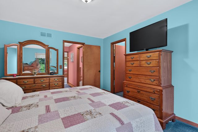34555 Dover Avenue, Livonia City, MI 48150
