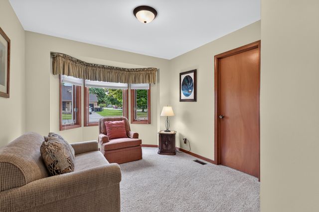 34555 Dover Avenue, Livonia City, MI 48150
