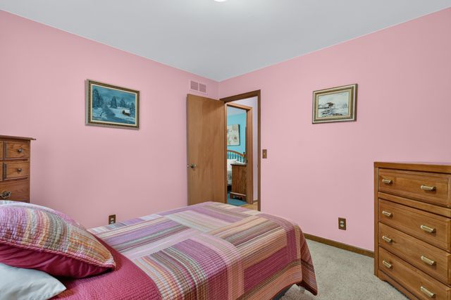 34555 Dover Avenue, Livonia City, MI 48150