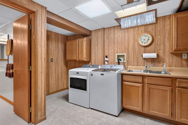 34555 Dover Avenue, Livonia City, MI 48150