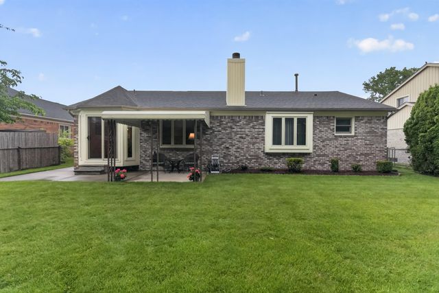 34555 Dover Avenue, Livonia City, MI 48150
