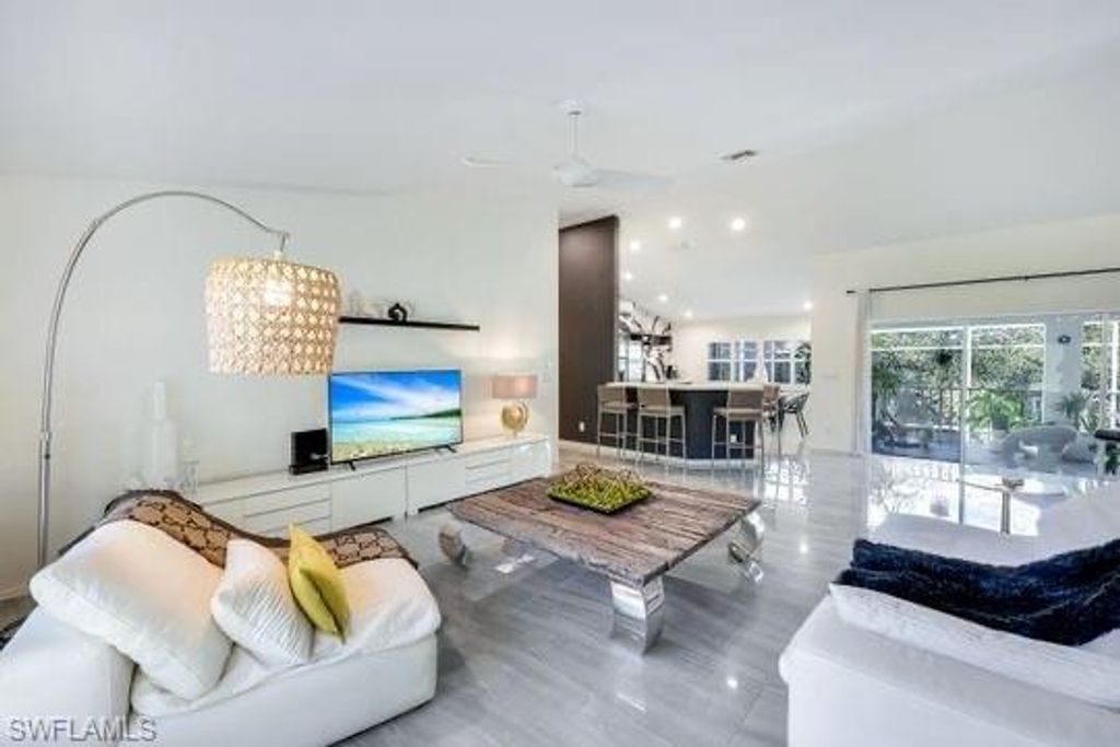 27196 Belle Rio DR, BONITA SPRINGS, FL 34135 — exterior