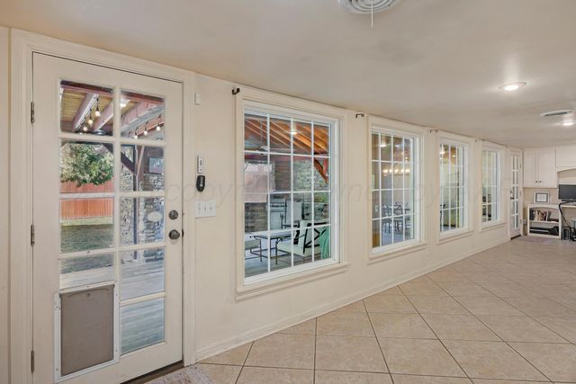 2811 S CROCKETT Street, Amarillo, TX 79109