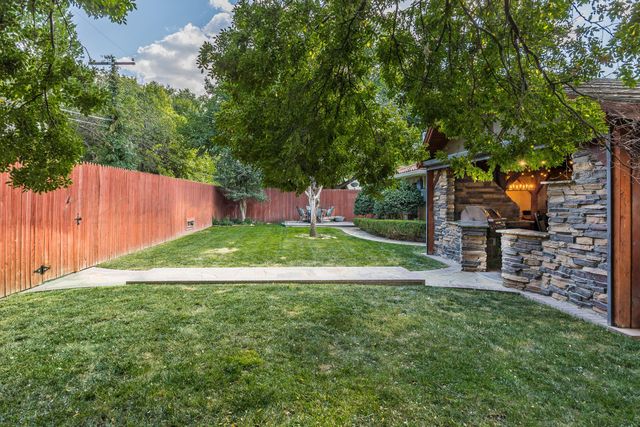 2811 S CROCKETT Street, Amarillo, TX 79109