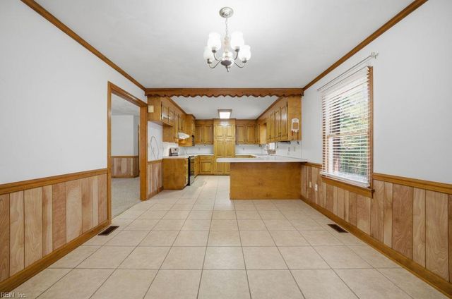 1688 Faulk RD, Suffolk, VA 23434