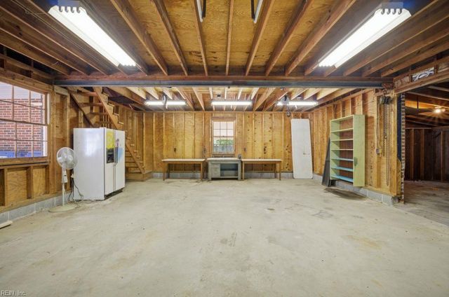 1688 Faulk RD, Suffolk, VA 23434