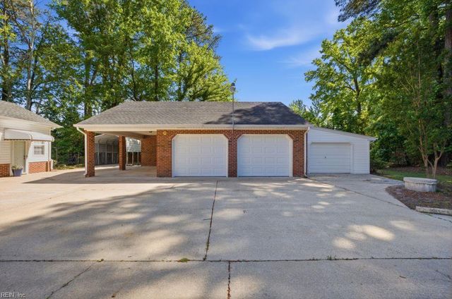 1688 Faulk RD, Suffolk, VA 23434