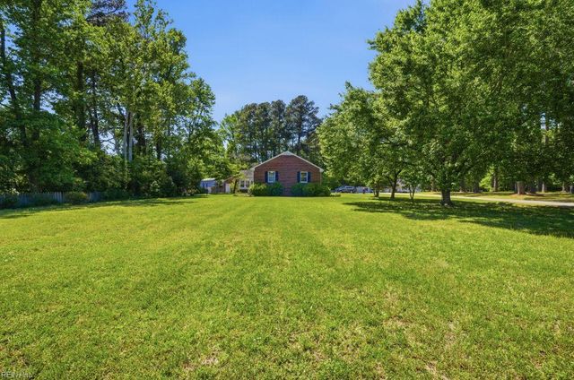 1688 Faulk RD, Suffolk, VA 23434