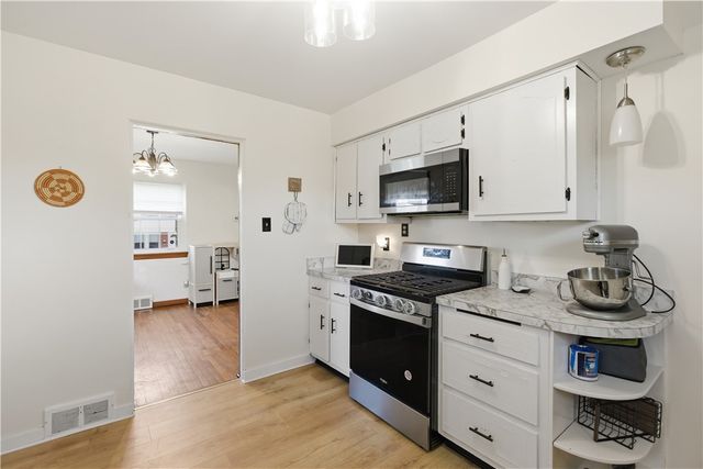 3116 Vernon Ave, Baldwin Boro, PA 15227