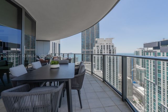 1000 Brickell Plz 4502, Miami, FL 33131