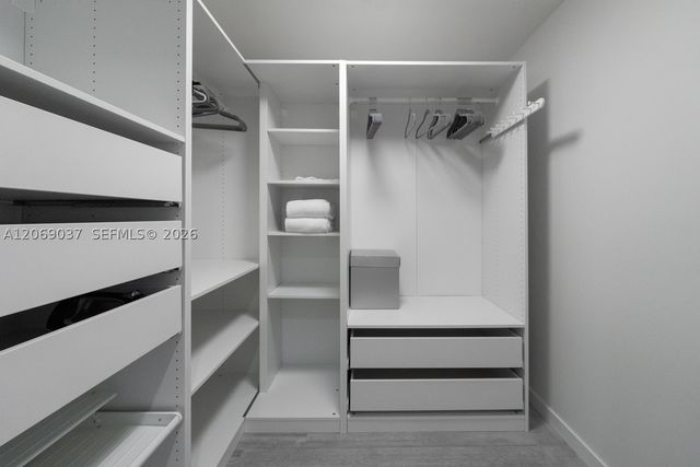 1000 Brickell Plz 4502, Miami, FL 33131