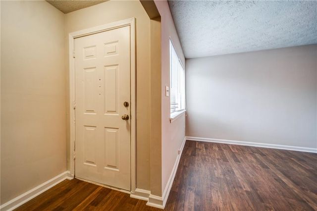 37 Country Place Court, Alpharetta, GA 30005