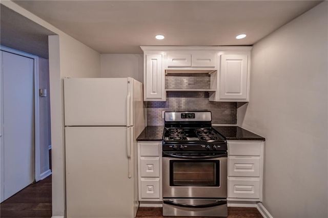 37 Country Place Court, Alpharetta, GA 30005