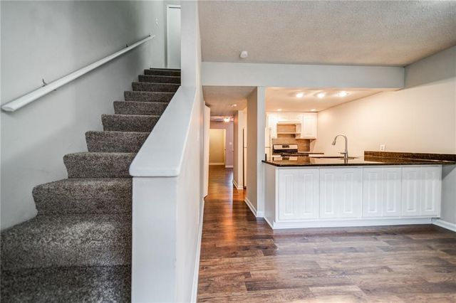 37 Country Place Court, Alpharetta, GA 30005