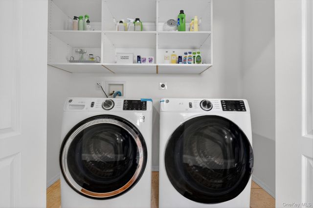 27 King Drive, Poughkeepsie, NY 12603