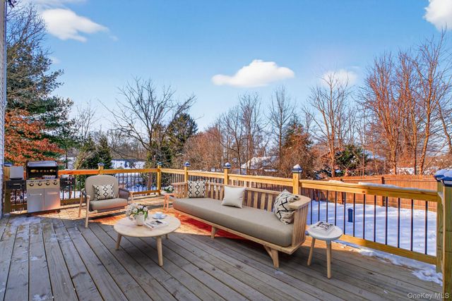 27 King Drive, Poughkeepsie, NY 12603