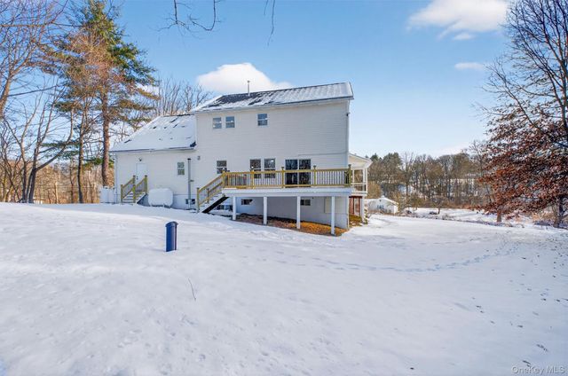 27 King Drive, Poughkeepsie, NY 12603