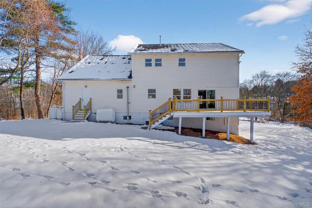 27 King Drive, Poughkeepsie, NY 12603