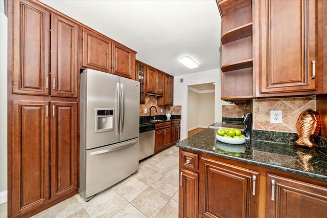 15204 AYLESBURY ST, Silver Spring, MD 20905