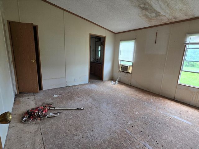 10455 Fm 1960, Dayton, TX 77535