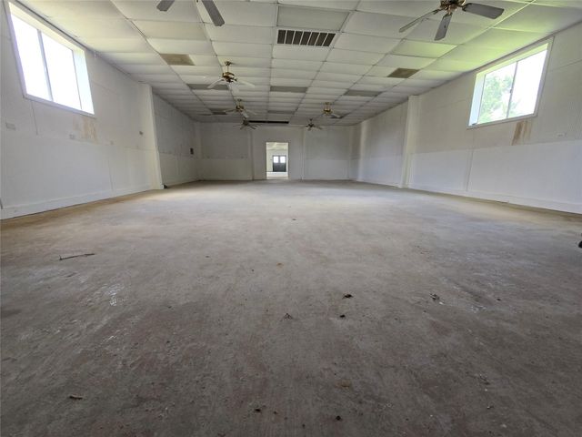 10455 Fm 1960, Dayton, TX 77535