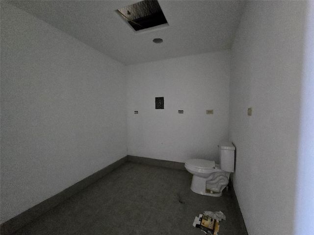 10455 Fm 1960, Dayton, TX 77535