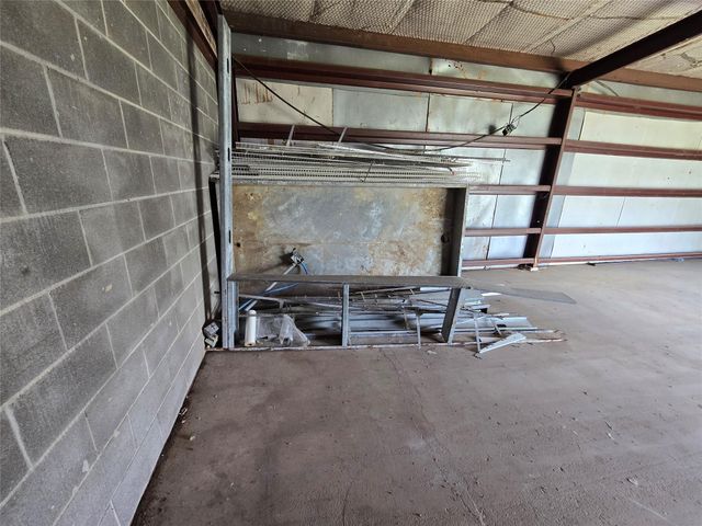 10455 Fm 1960, Dayton, TX 77535