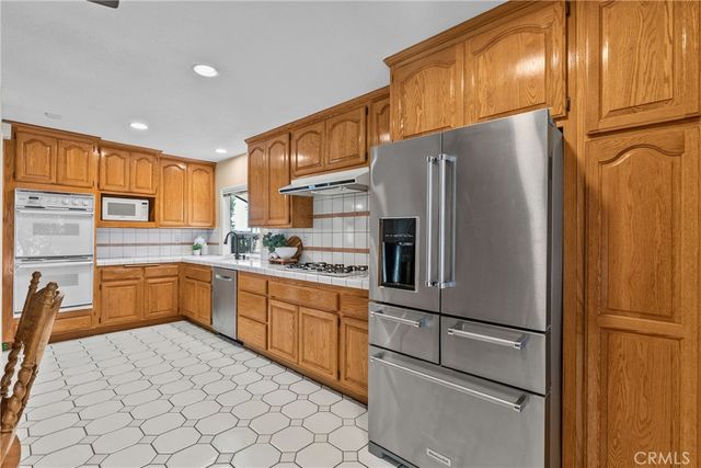 21153 Winterset Drive, Saugus, CA 91350