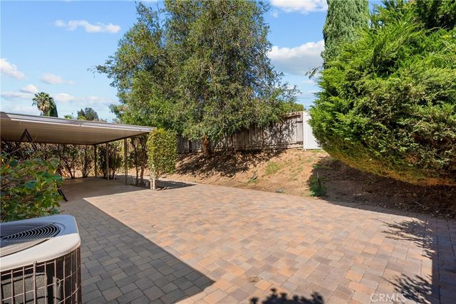 21153 Winterset Drive, Saugus, CA 91350
