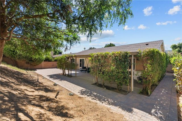 21153 Winterset Drive, Saugus, CA 91350