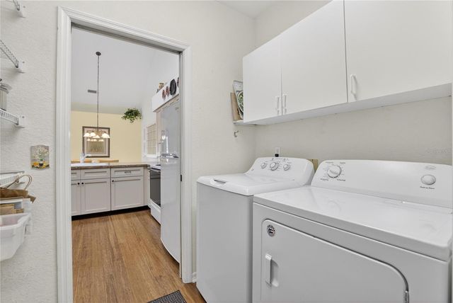 1122 GOLFVIEW WOODS DRIVE 1122, Sun City Center, FL 33573