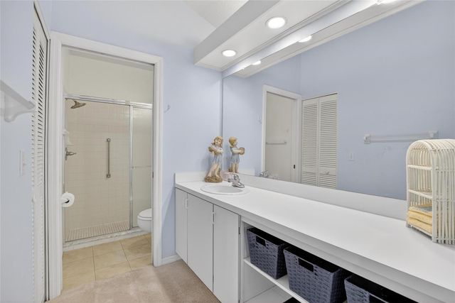 1122 GOLFVIEW WOODS DRIVE 1122, Sun City Center, FL 33573