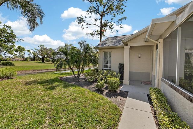 1122 GOLFVIEW WOODS DRIVE 1122, Sun City Center, FL 33573