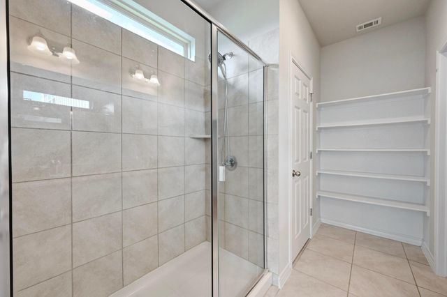 211 Thornless CIR, Buda, TX 78610