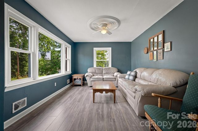 103 Park Street, Morganton, NC 28655