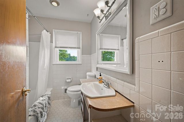 103 Park Street, Morganton, NC 28655