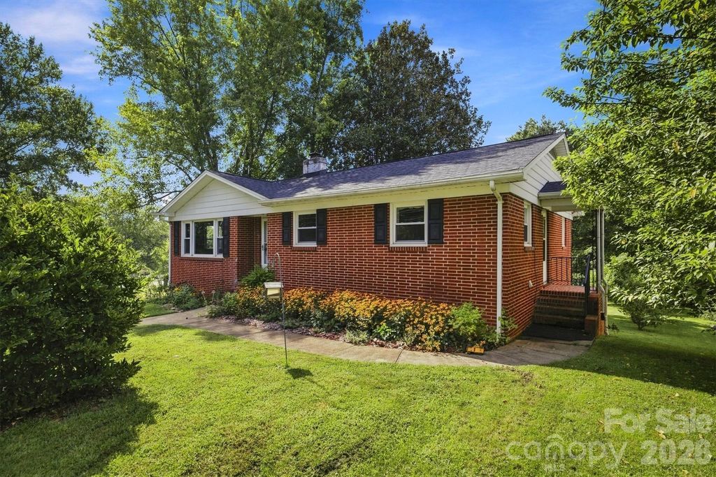 103 Park Street, Morganton, NC 28655
