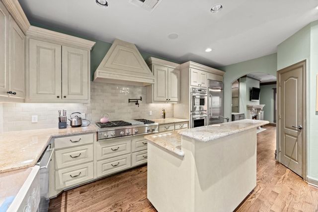 1106 W 18th Street A, Houston, TX 77008