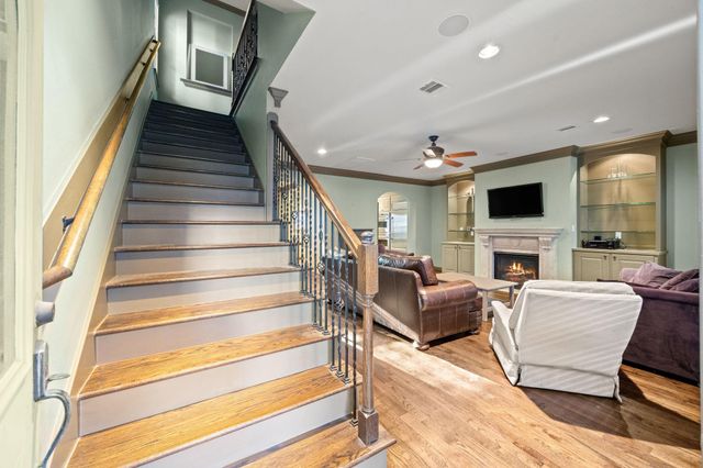 1106 W 18th Street A, Houston, TX 77008