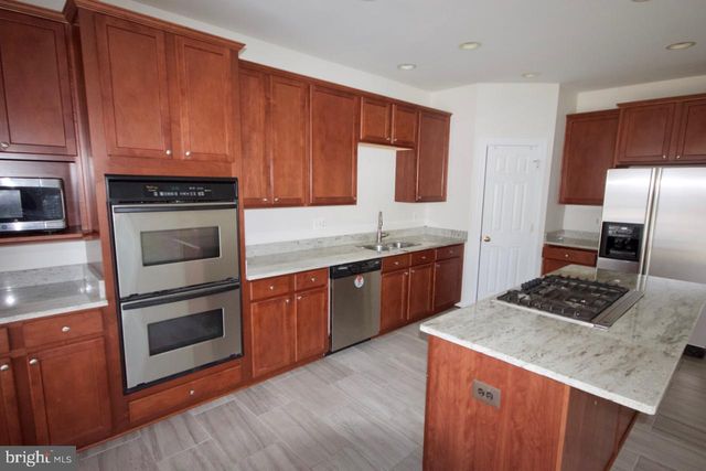 13650 LAVENDER MIST LN, Centreville, VA 20120