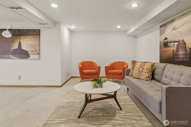 7716 S Mission Drive, Seattle, WA 98178