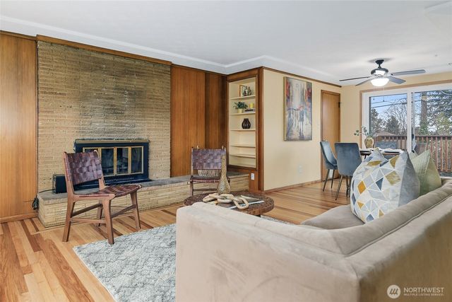 7716 S Mission Drive, Seattle, WA 98178