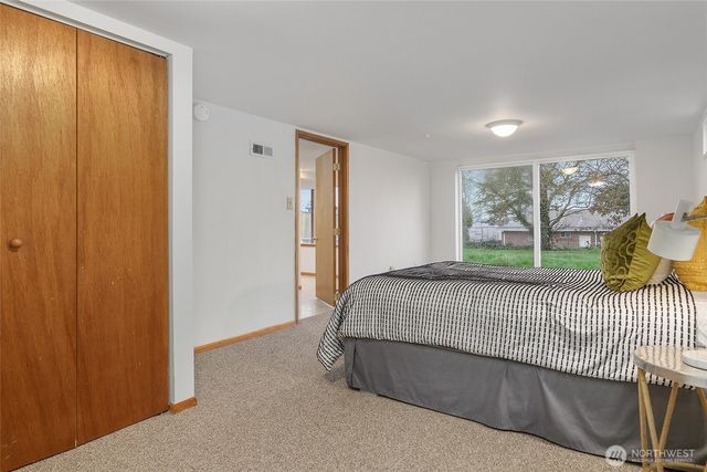 7716 S Mission Drive, Seattle, WA 98178