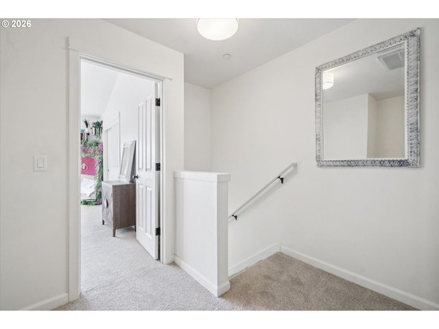 9231 Nw GERMANTOWN Rd, Portland, OR 97231
