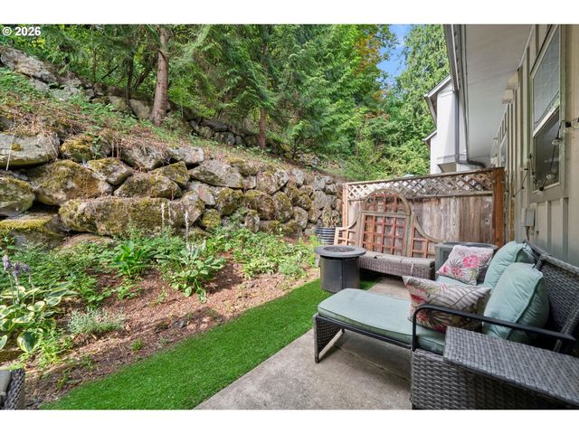 9231 Nw GERMANTOWN Rd, Portland, OR 97231