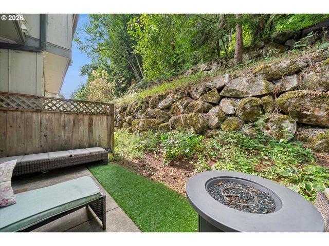 9231 Nw GERMANTOWN Rd, Portland, OR 97231