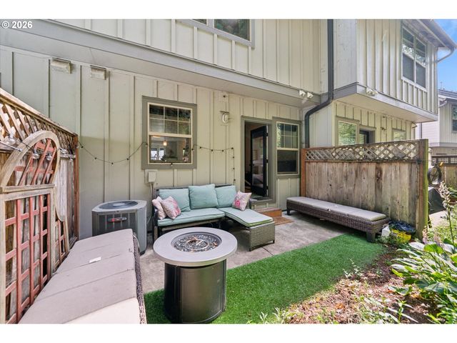 9231 Nw GERMANTOWN Rd, Portland, OR 97231