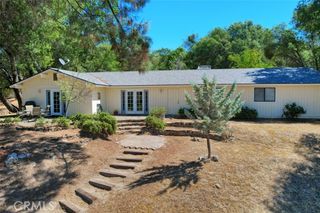 39406 John West Road, Oakhurst, CA 93644